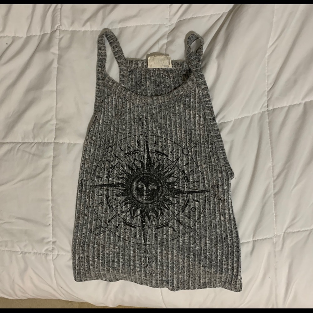 Gray tank top